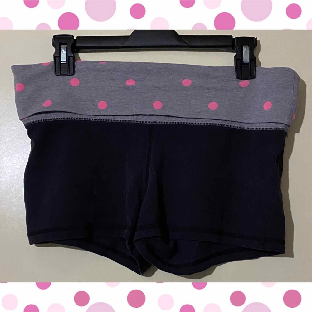 Yoga shorts, black and grey with pink polka dots